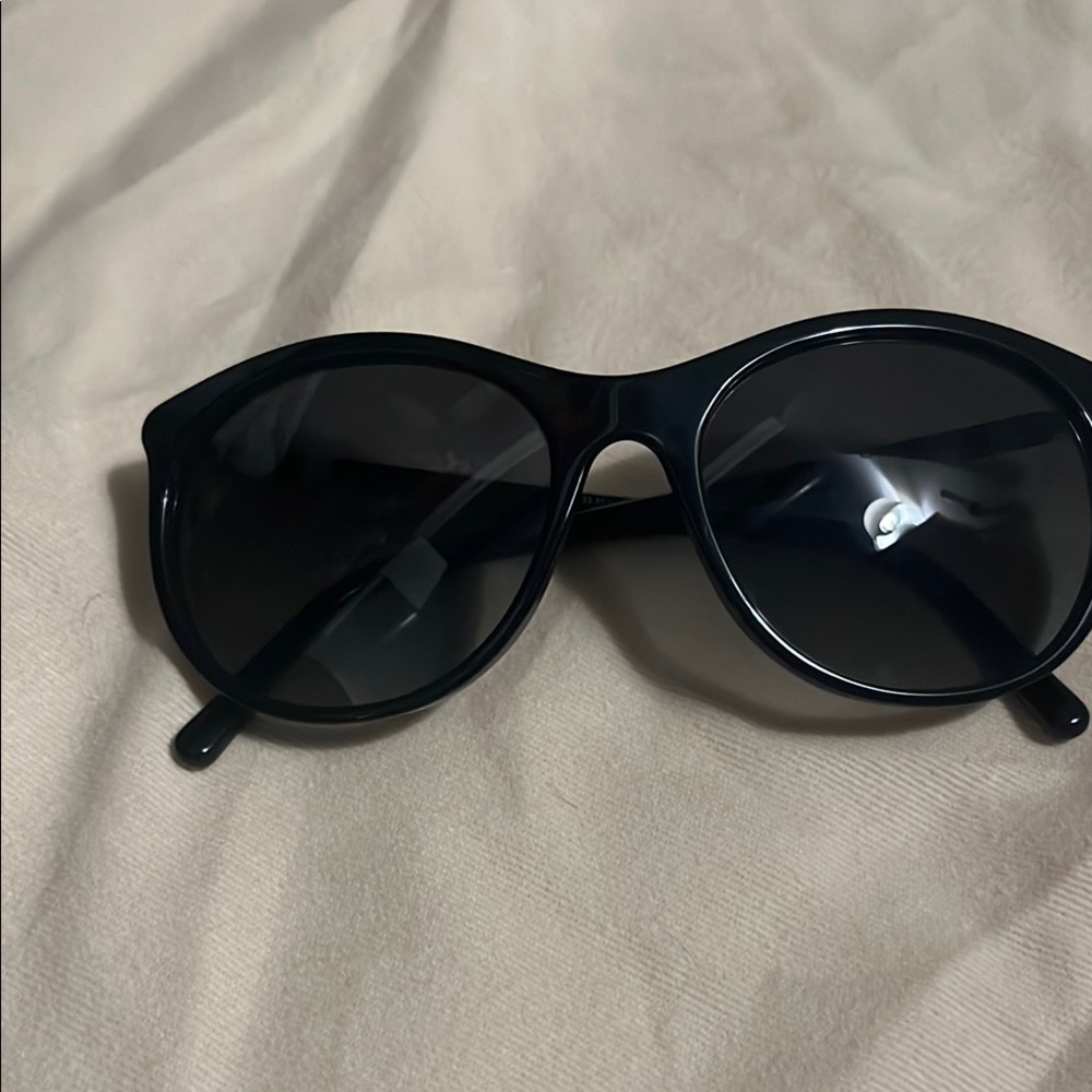 Burberry Black Cat-Eye Sunglasses with Glossy Frame